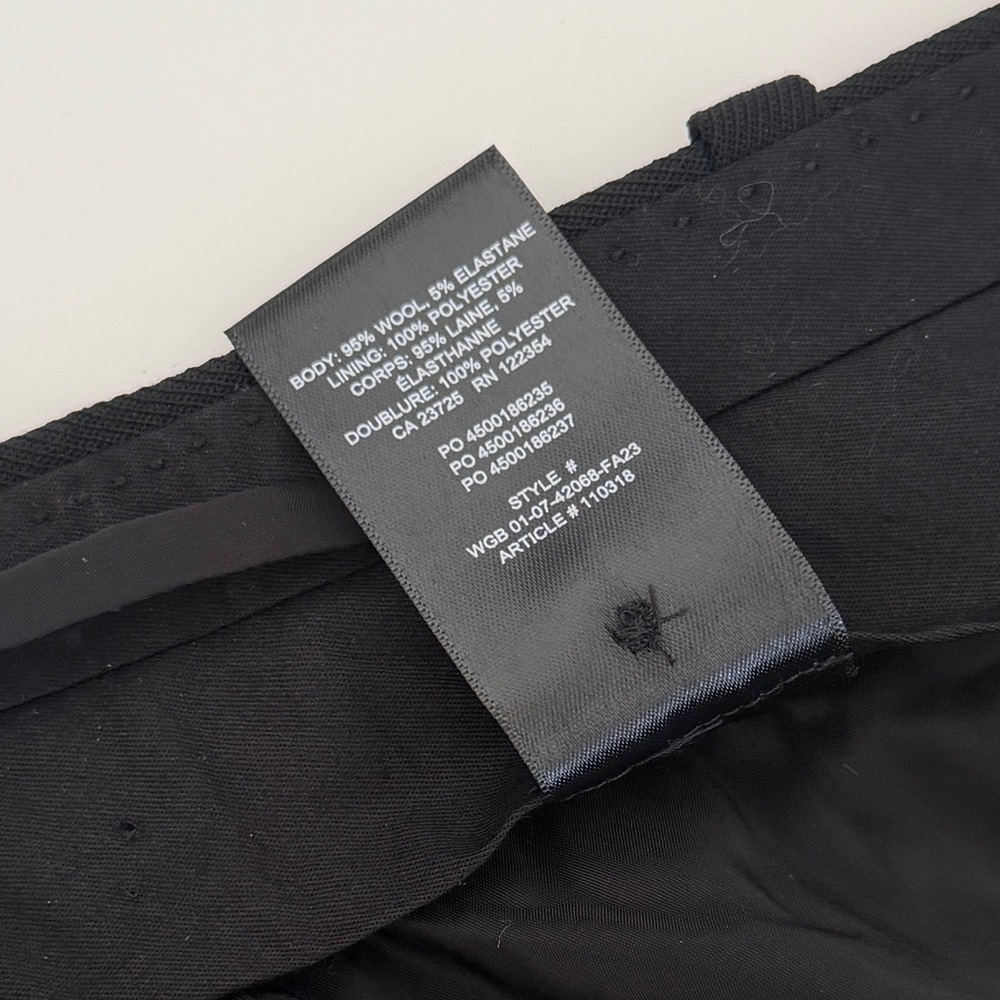 Aritzia Babaton Cameo Cargo Skirt in Black Size 4 - Picture 12 of 15